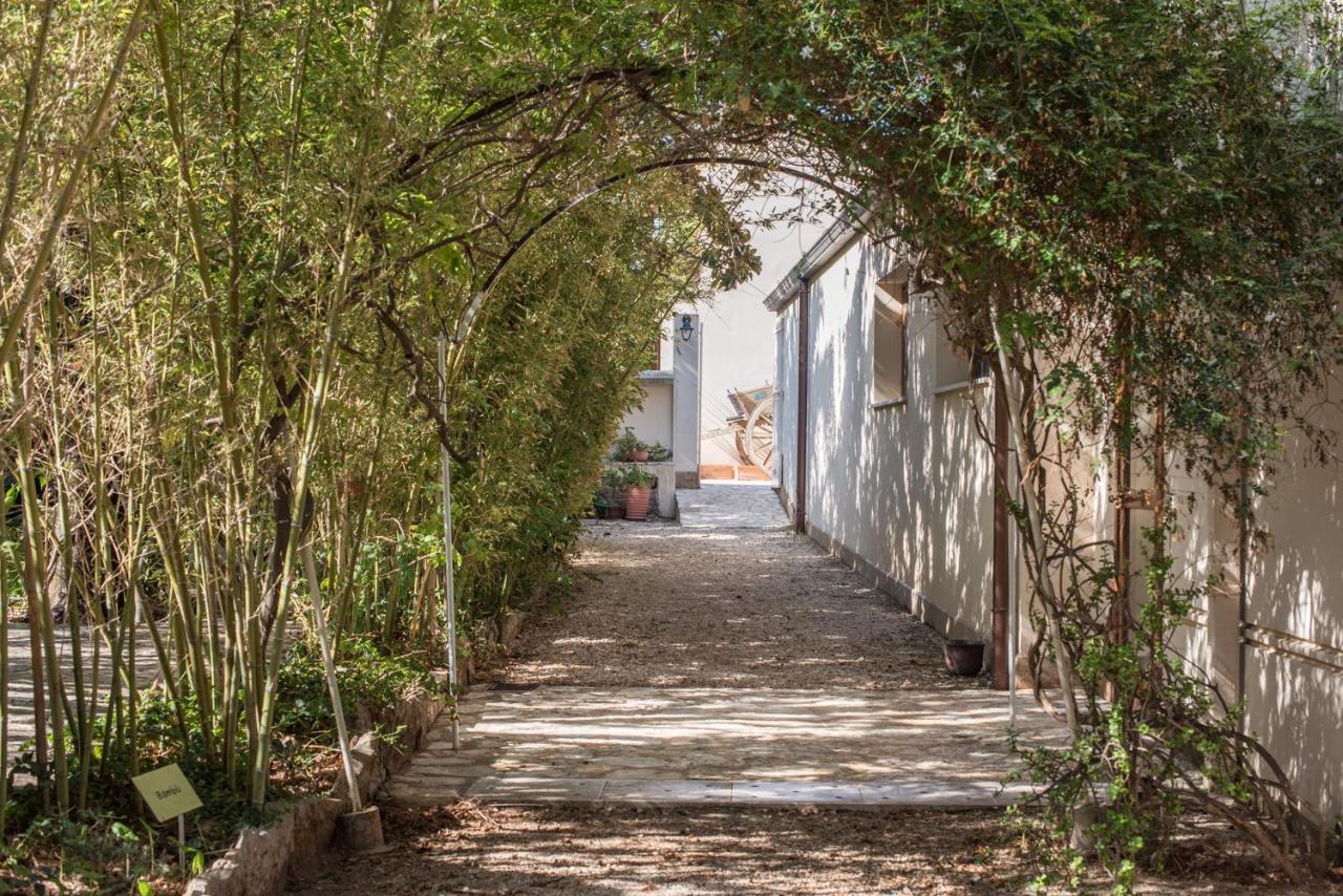 Azienda Agrituristica Tenuta Pizzolungo Ериче Екстериор снимка